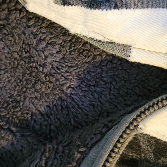 GAP Star Wars Faux Fur-Lined Sweatshirt/Hoodie Boy's Size 8 - Picture 7 of 9